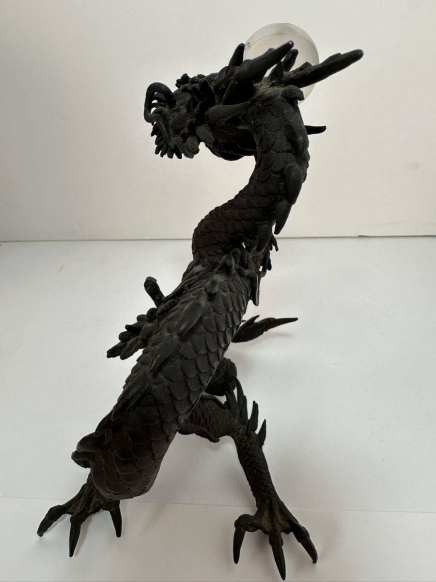 時代金工美術 銘あり 龍 水晶玉付 置物 床置 Amazon.co.jp: 時代金工美術 正山銘銅造「龍」水晶玉付 高19.5cm 玉径